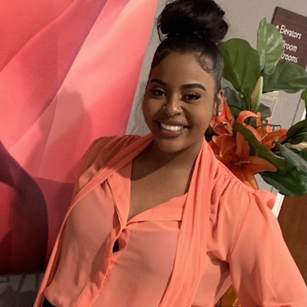 Meet your Posher, Amariya